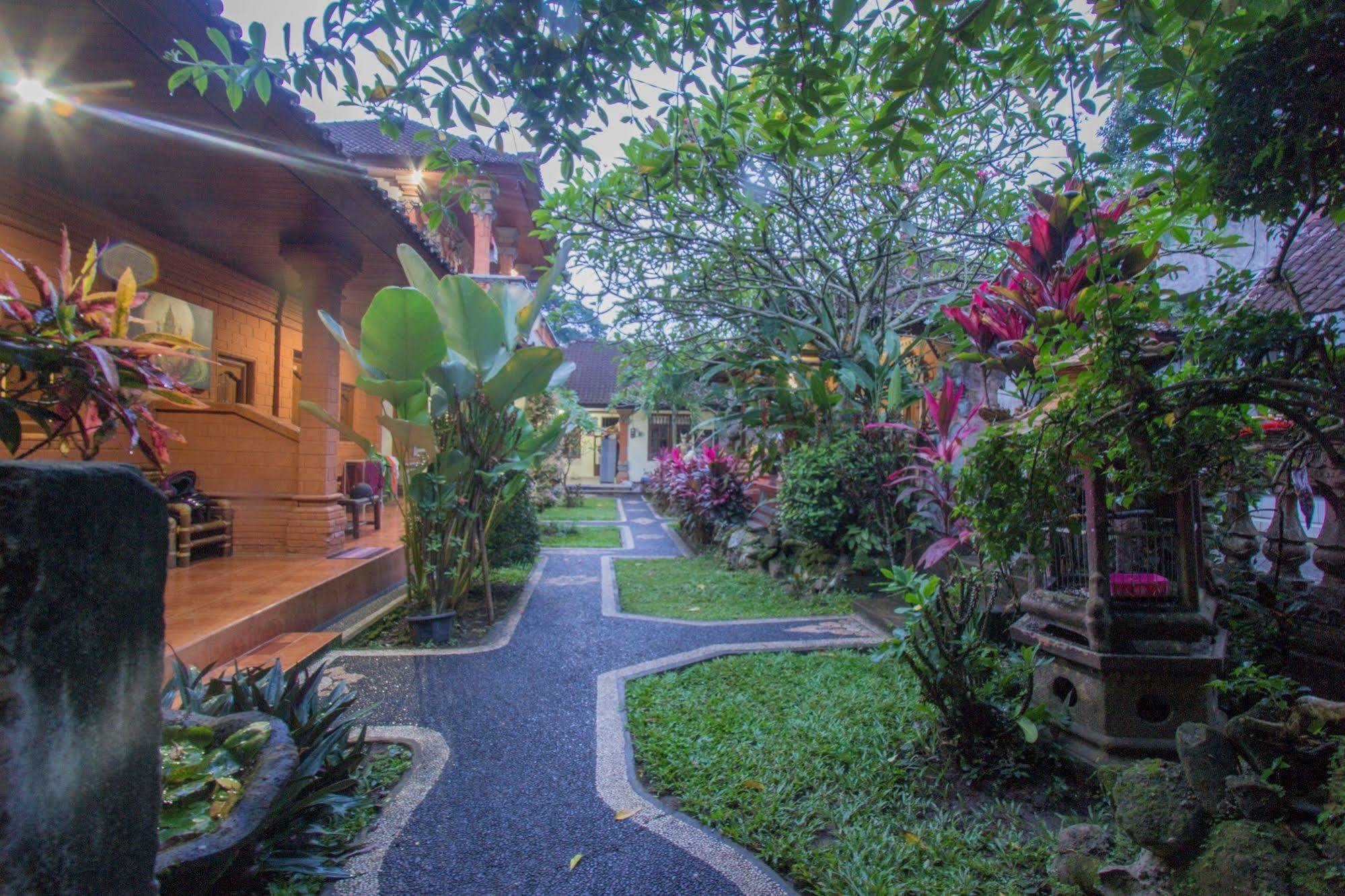 Yuliati House Ubud Екстериор снимка
